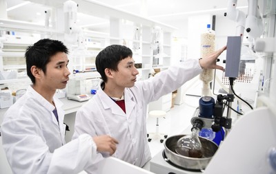 五鏈融合賦能大健康——贛州市培育壯大生物醫藥產業走筆 聚焦生物技術研發新突破